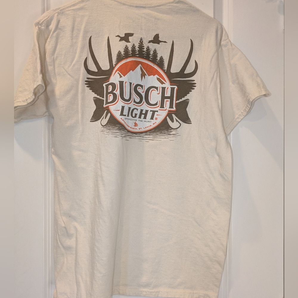 Busch Light Graphic T Shirt Medium Hunting Deer Outdoors Beer Tee